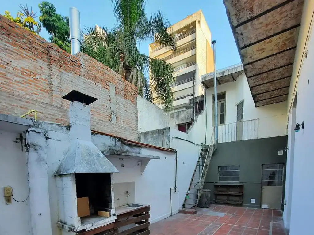 Casa de pasillo en Venta Barrio Martin 2 dormitorios parrillero