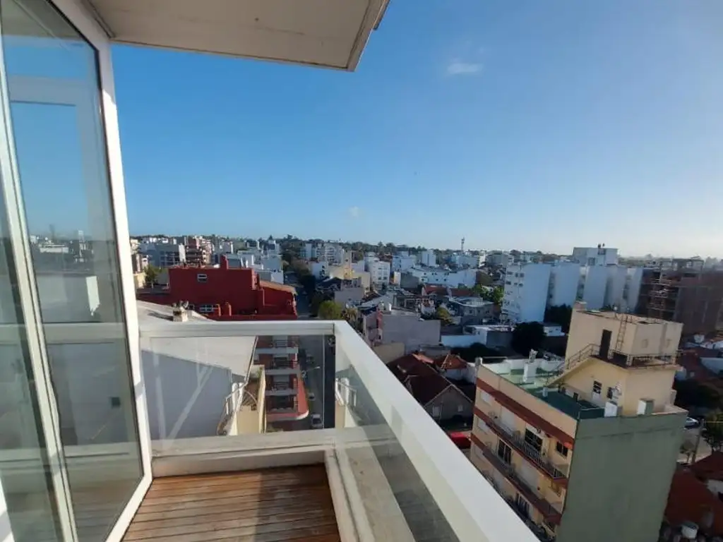 DEPARTAMENTO 4 AMBINTES - BALCON - PILETA -  ALDREY