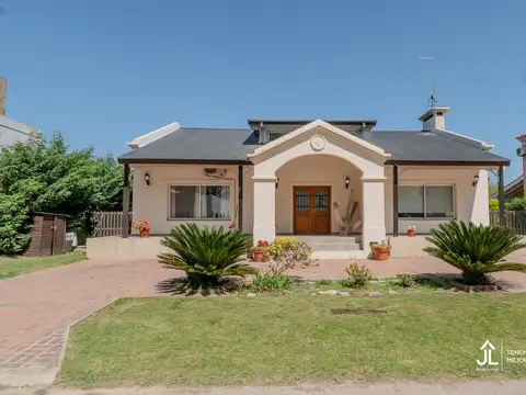 casa en venta en E1 con dos lotes en Cardales Village - Foto 0