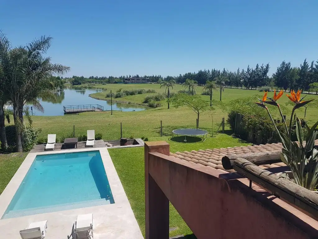 Febrero - Casa  en alquiler temporal en Santa Barbara!