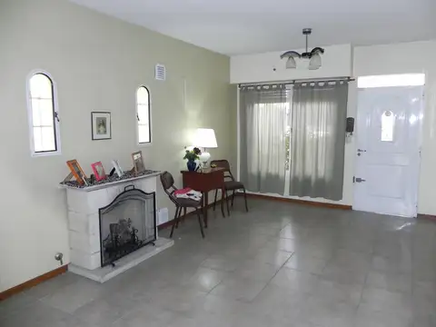 Casa en Venta - 3 ambientes - USD 220.000