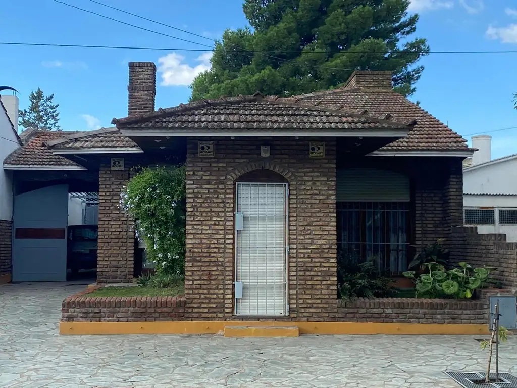 Excelente Casa en Barrio Torre Tanque