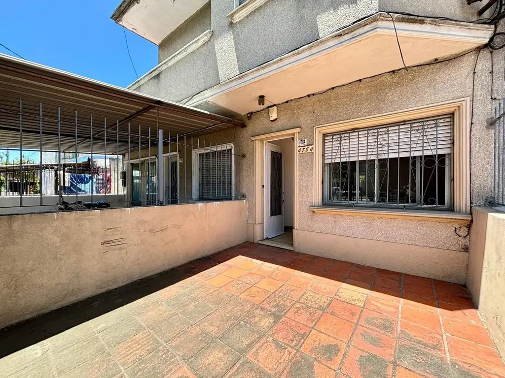 Venta casa tres dormitorios, cochera,  Ituzaingo