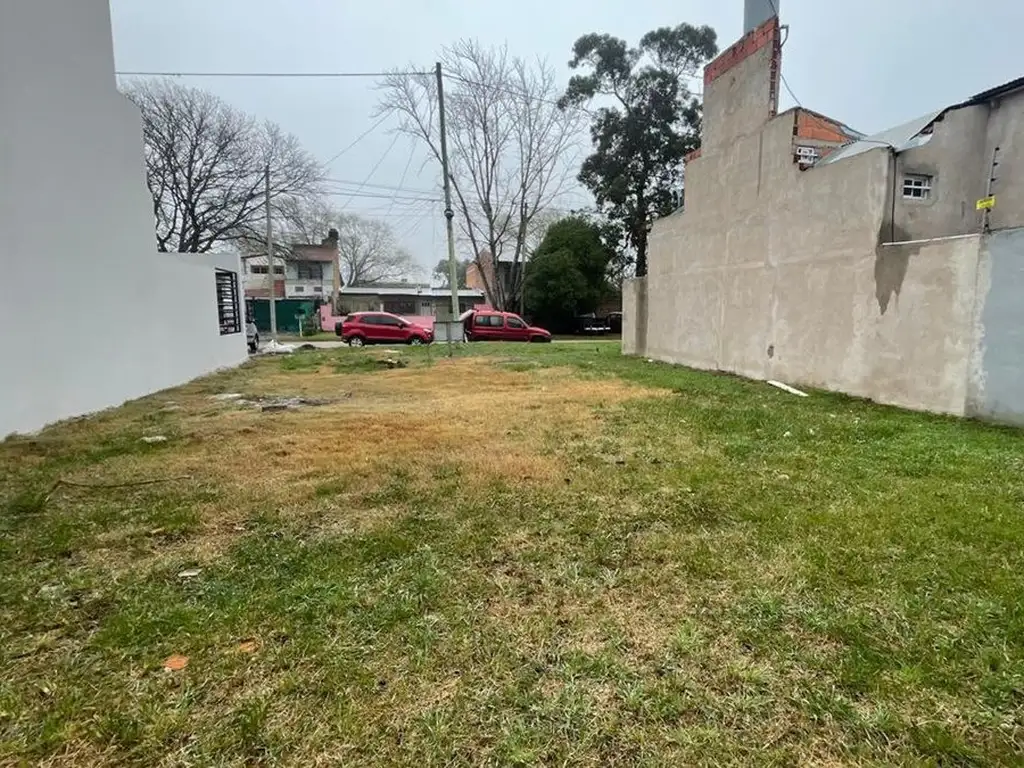 VENTA LOTE 213M2 LOS PINARES (LOTE nro 20)