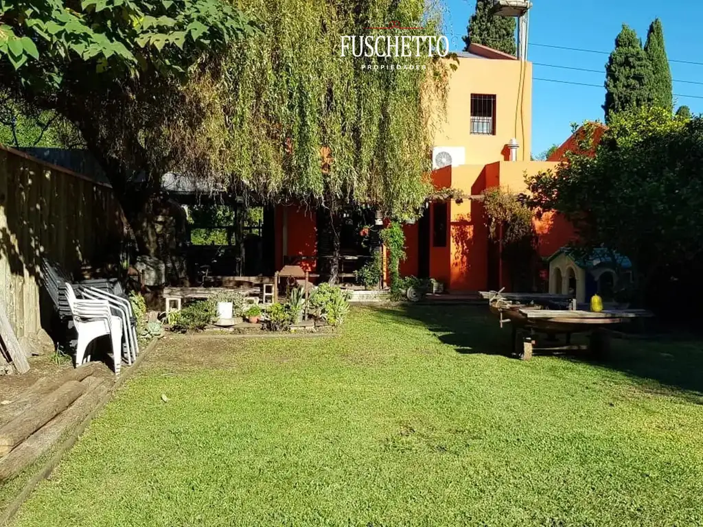 Don Torcuato Bolivia 966 (y Diego) - Casa de 3 dorm., escritorio, jardín y cochera. Lote 300 m2