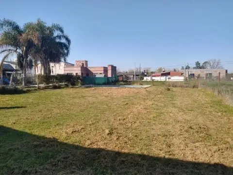 Roldan, Las Acequias, Casa con pileta, dos dormitorios.