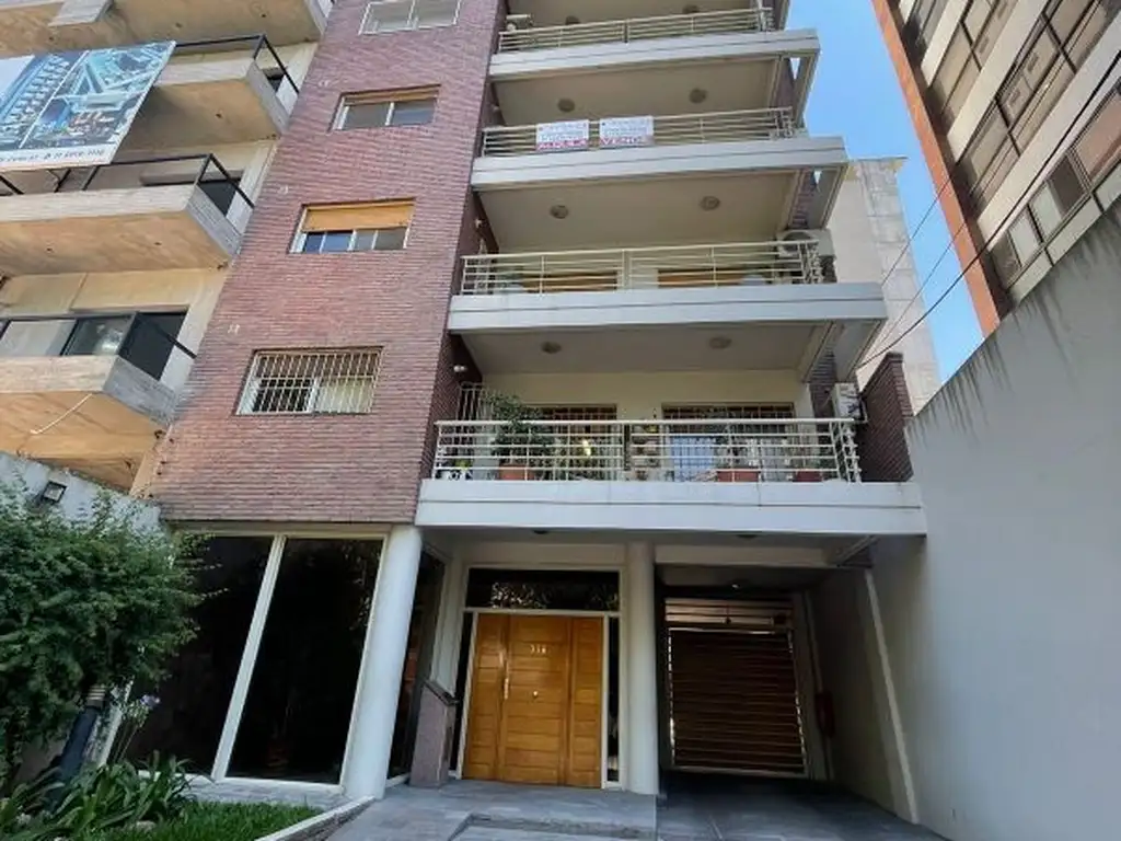 Departamento 4 ambientes - Quilmes Centro,  Alvear al 300