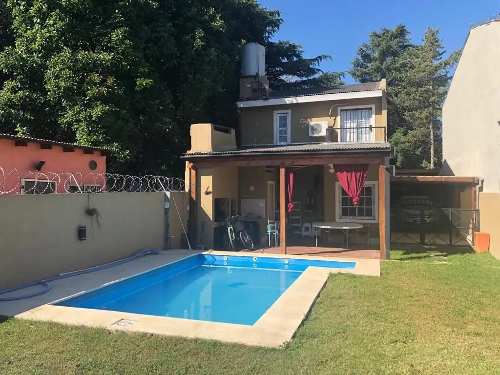 CASA EN VENTA, ESCOBAR