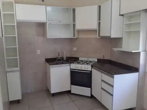Casa en Alquiler - 4 ambientes -