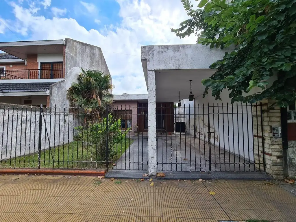 Casa americana 3 ambientes venta  Ituzaingo Norte