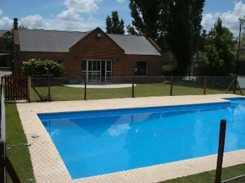 Áreas comunes piscina, club-house en Nuevo Pilar