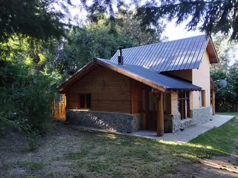 2 Casas en mismo lote  - barrio Lomas del Correntoso