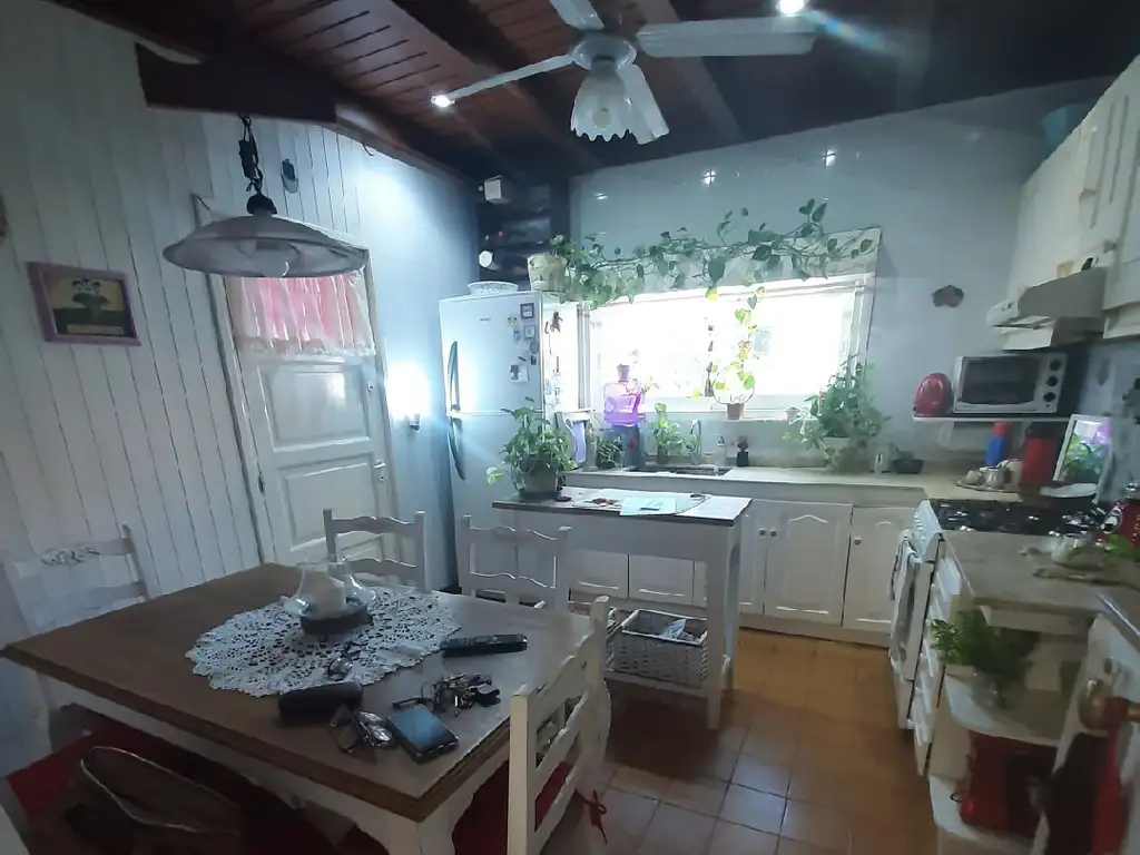 Venta casa quilmes oeste excelente estado