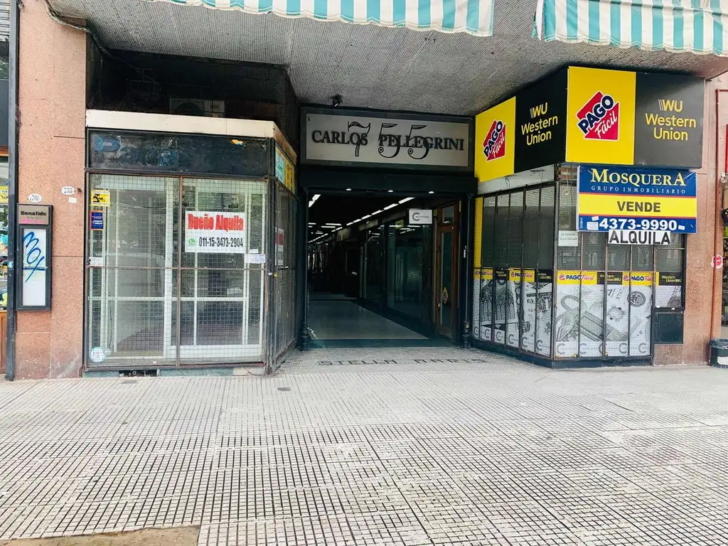 VENTA local c/ entrepiso Galería con seguridad