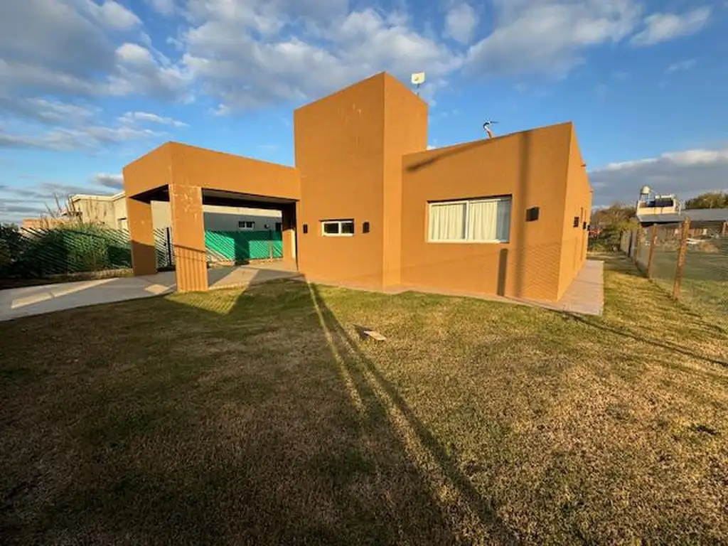 Casa en Venta Funes Norte