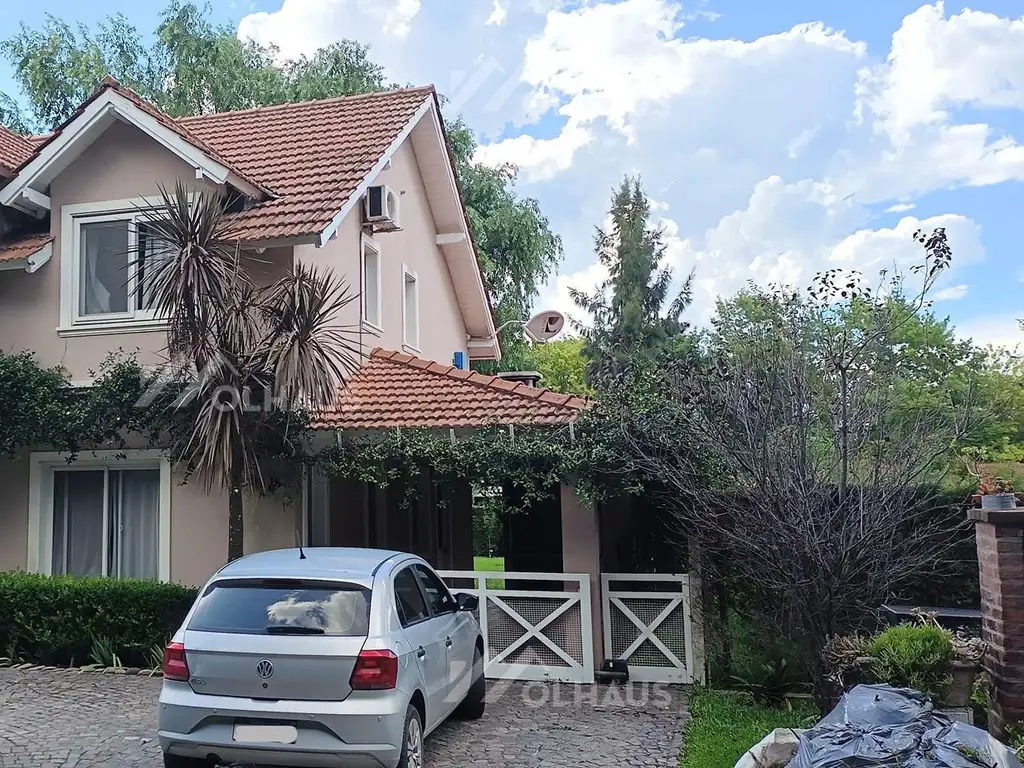 Casa Chalet  en Venta en Villa Rosa,  Pilar, G.B.A. Zona Norte