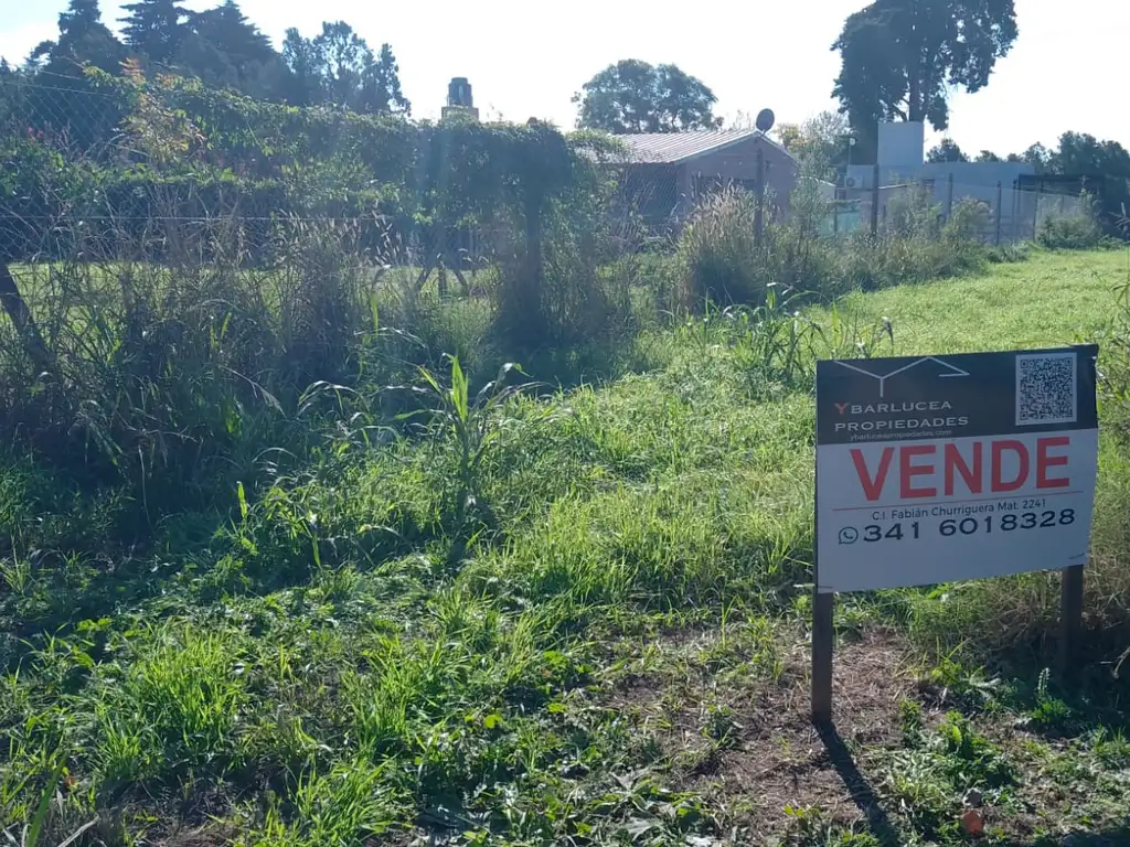 Amplio terreno irregular en zona calma de Ibarlucea