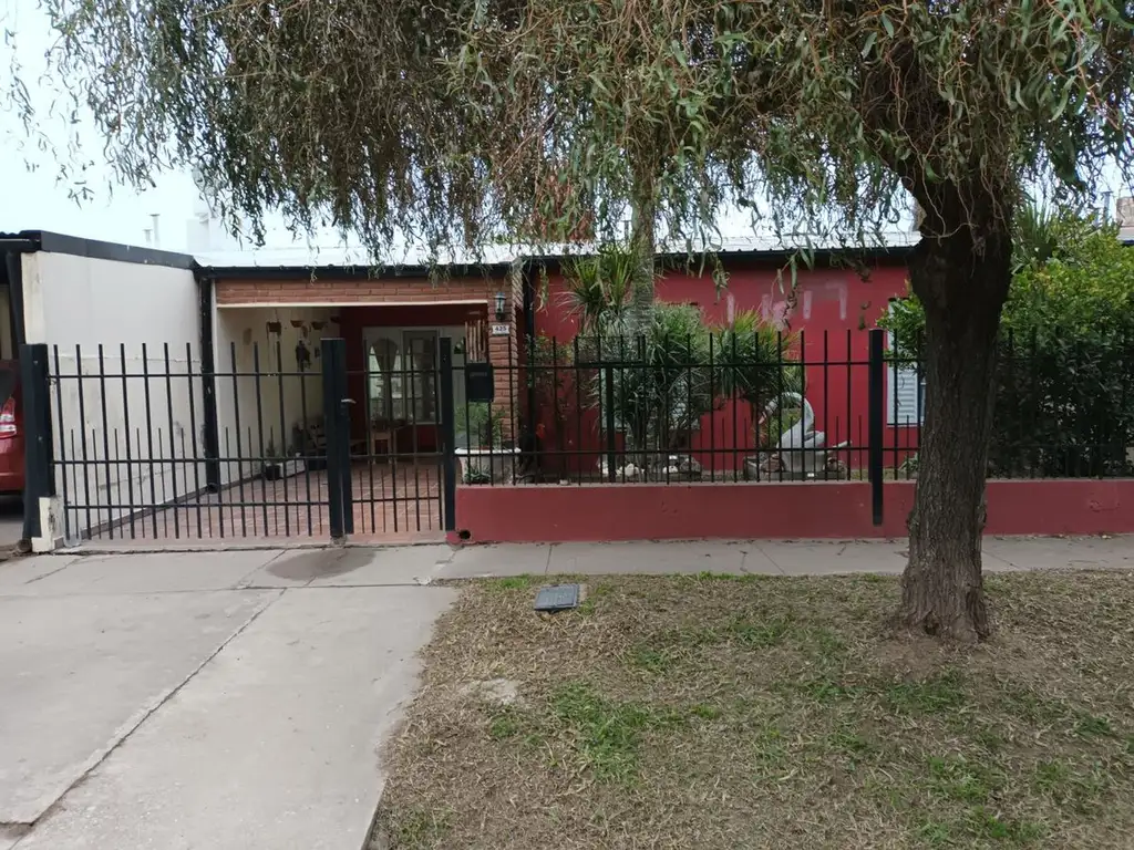 CASA EN VENTA EN IRIGOYEN PUEBLO