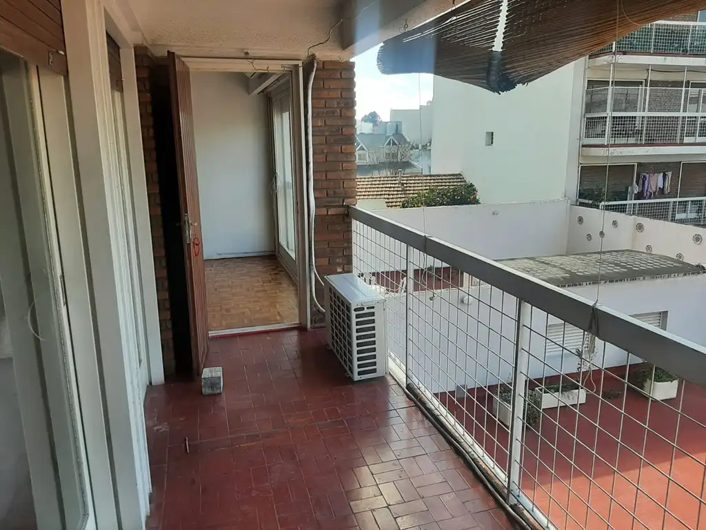 DEPARTAMENTO 5 AMBIENTES EN VENTA VICENTE LOPEZ