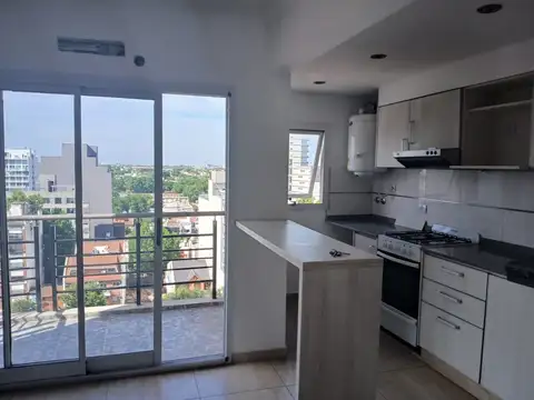 Hermoso semipiso 2 amb. al frente con balcon