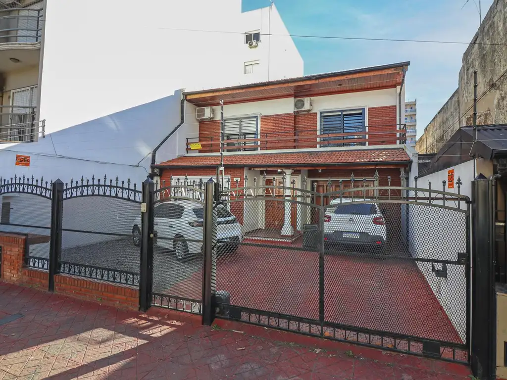 Casa en  VENTA- CASEROS- 3 DE FEBRERO