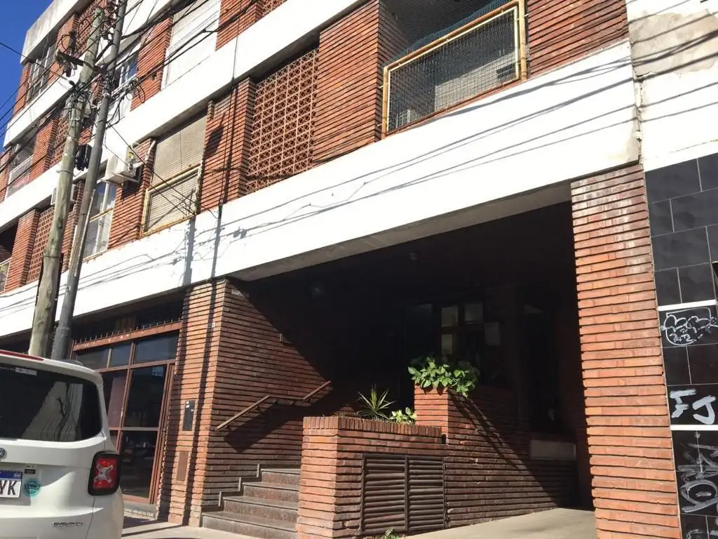 Departamento - Venta - Argentina, Tres de Febrero - Av Alvear 3300