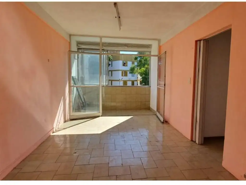 Departamento en venta de 2 dormitorios en Flores