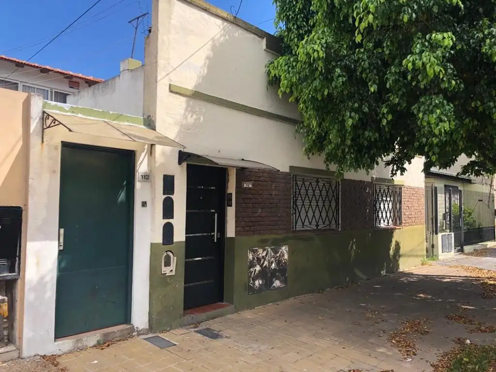 Venta casa para dos familias en Villa Dominico