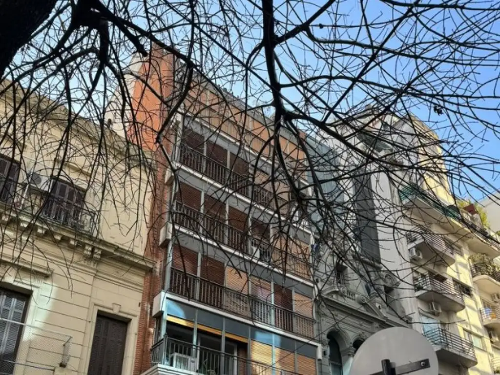 Recoleta venta Semipiso de 3 ambientes al frente luminoso c/ Escritorio y Cochera 89 m2 excelente es