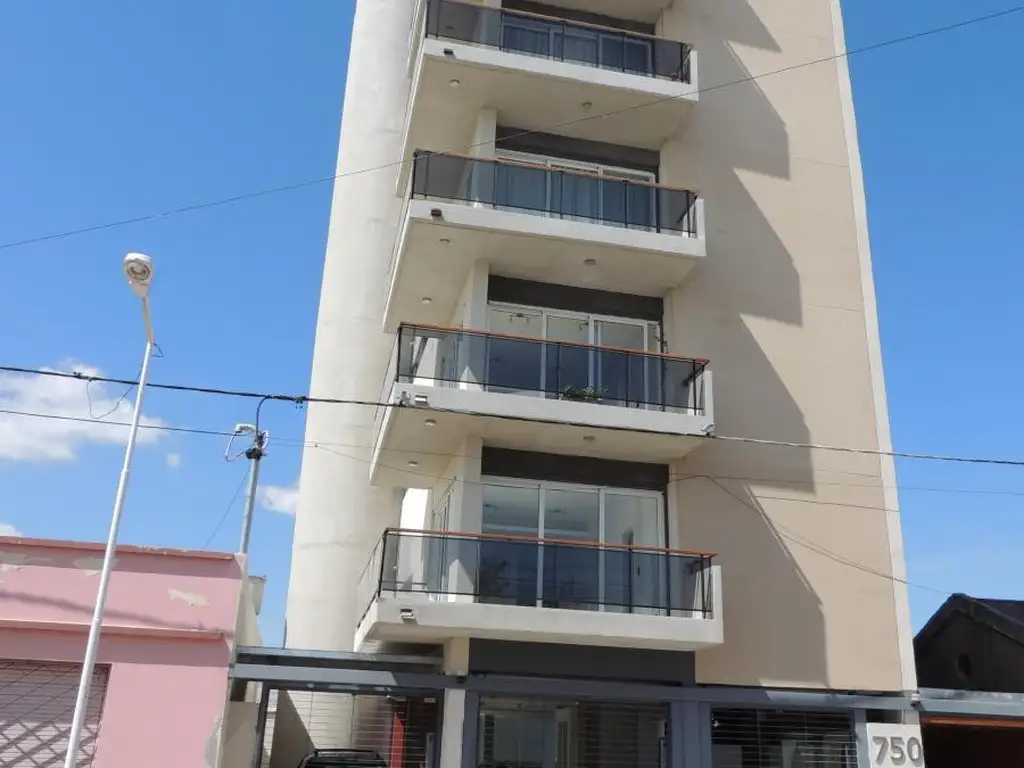 Departamento en venta - 2 Dormitorios 2 Baños - 75Mts2 - San Pedro