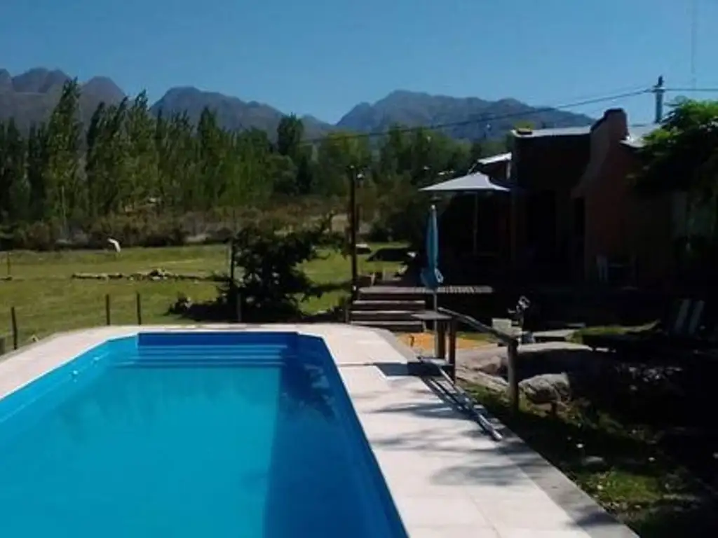 Venta Casa zona Colonia Suiza Gran Jardín Piscina