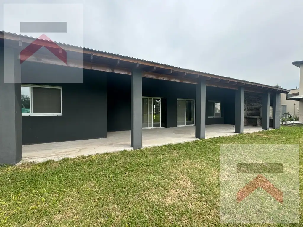 Oportunidad! Casa 3 dorm A TERMINAR Lote 1768m2 en Chacras de la Reserva Cardales