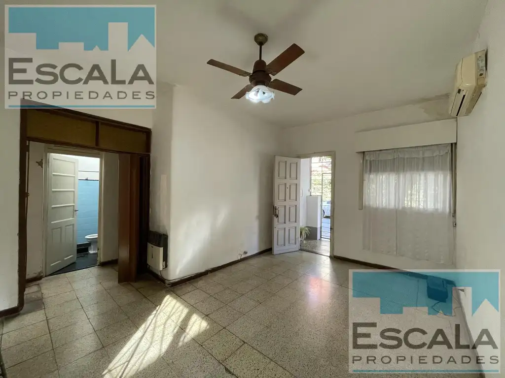 CASA EN VENTA CON PATIO SAN MARTIN 4700 ROSARIO