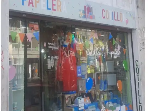 EXCELENTE LOCAL SOBRE AV. RIVADAVIA