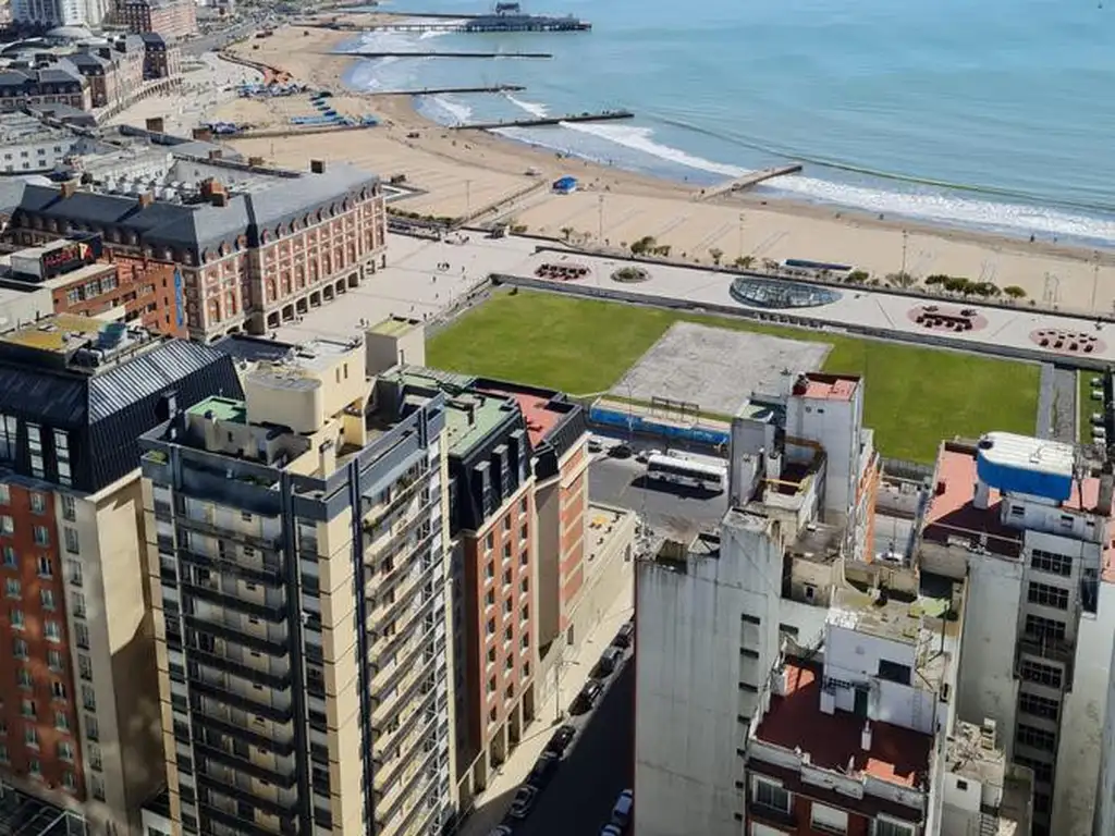 Av Colon 1550. Alquiler  2 ambientes. Mar del Plata. Edificio Cosmos Frente Al Mar Piso 25. Vista Pa