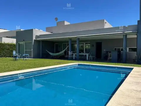 CASA EN VENTA EN BARRIO CERRADO LA LOMADA PILAR - Foto 0