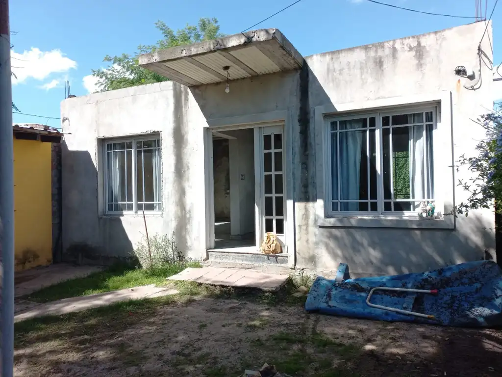 CASA EN VENTA, GARIN