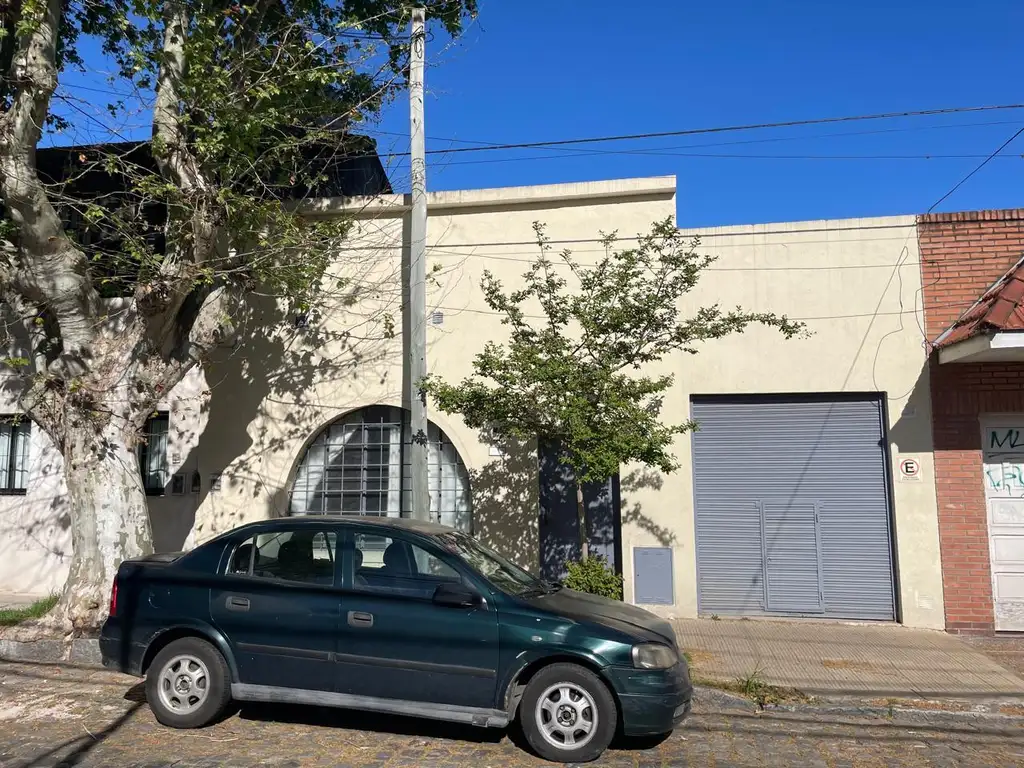 Casa en sobre lote propio con jardín, San Fernando.