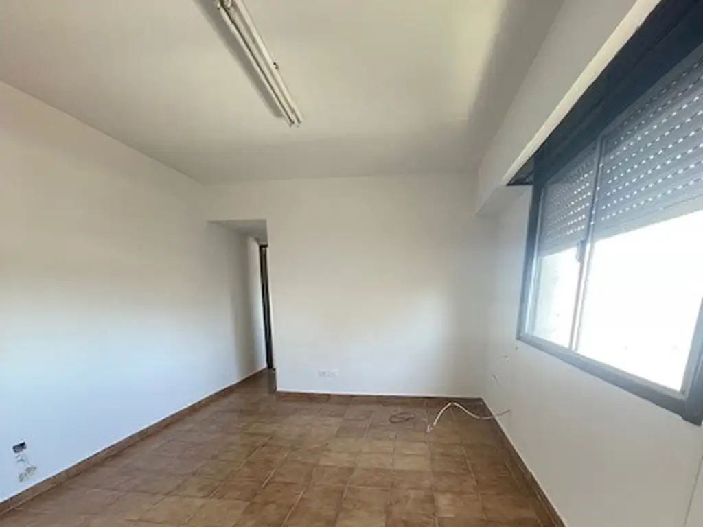 Departamento en alquiler de 1 dormitorio c/ cochera en Parque Patricios