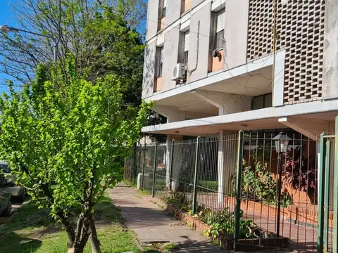 DEPARTAMENTO 4 AMBIENTES FRENTE LICEO MILITAR - VILLA BALLESTER