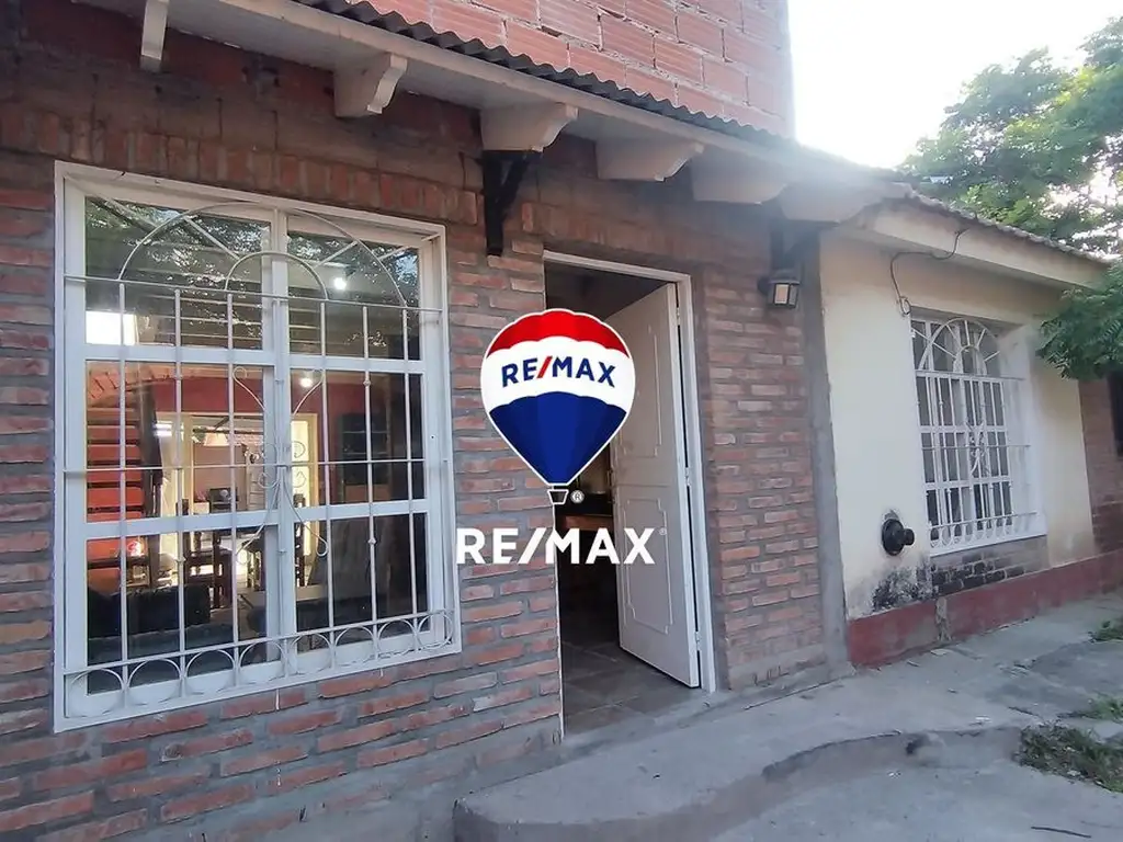 CASA 3 DORMITORIOS VENTA ZONA SUR B° LOS LAPACHOS