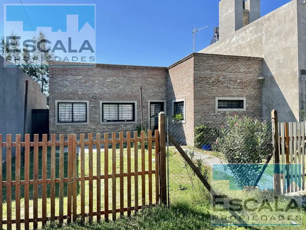 CASA DE 2 DORM CON PILETA EN VENTA TIERRA DE SUEÑOS 3