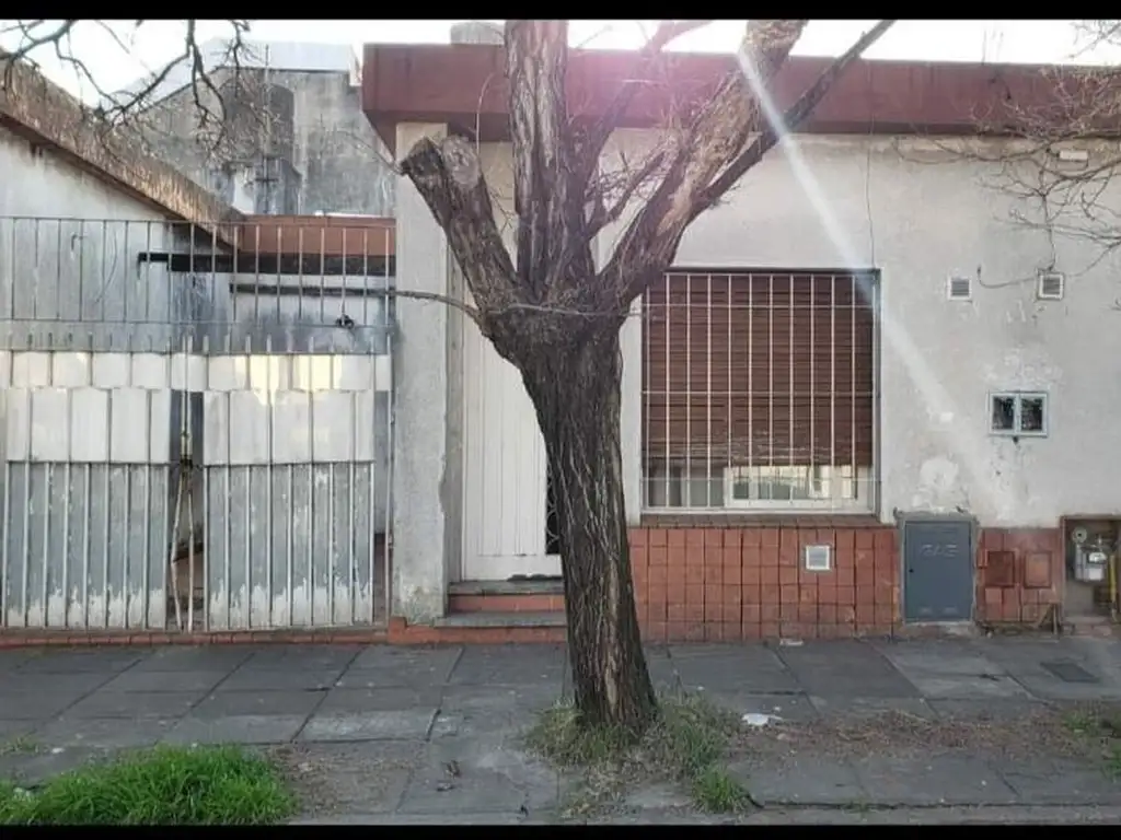 PH DE 2 AMBIENTES CON POSIBILIDADES DE AMPLIAR EN VENTA - HAEDO