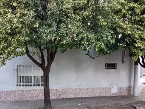 Casa 2 Dorm - Las Delicias, Rosario - Piedras 2000