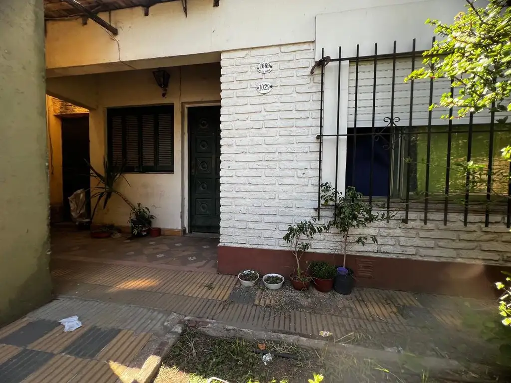 Locales venta Guernica vivienda 3 amb en avenida .