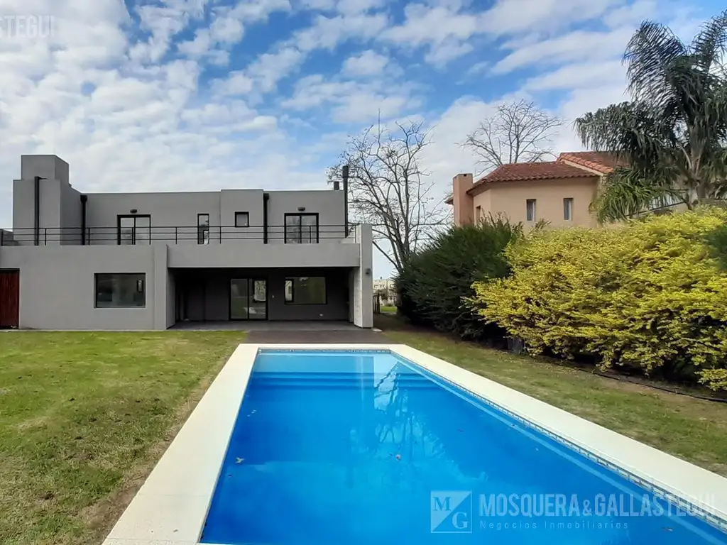 Lindísima casa en San Matias!