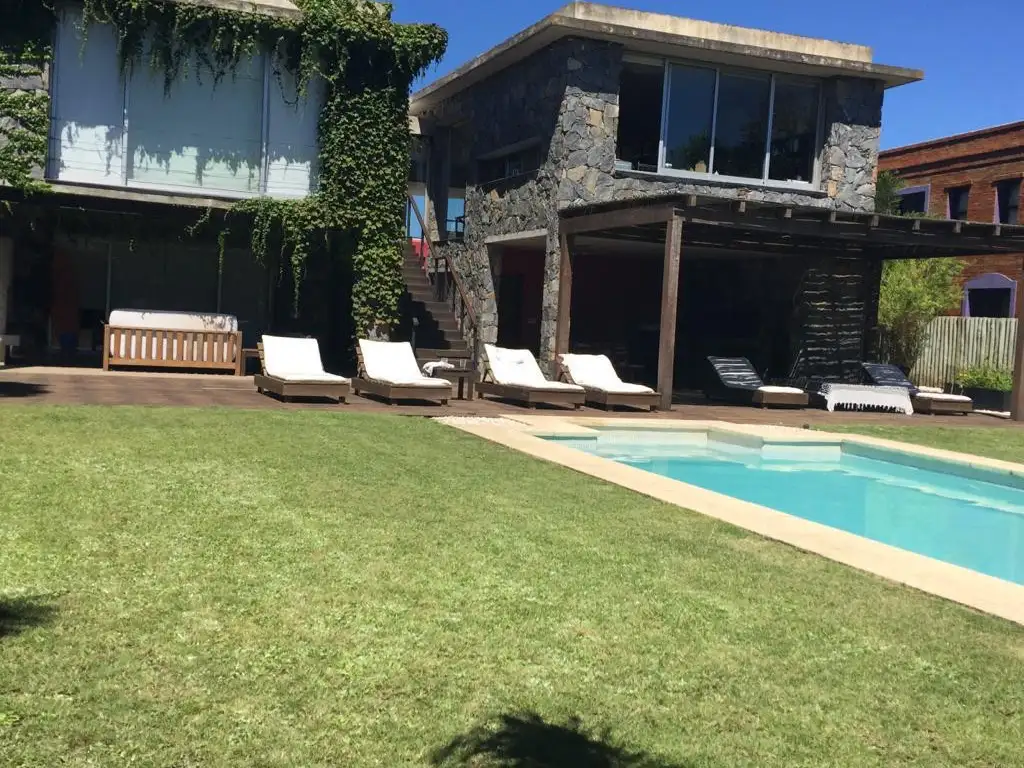 FANTASTICA CASA EN VENTA EN EL MAS EXCLUSIVO BARRIO PRIVADO