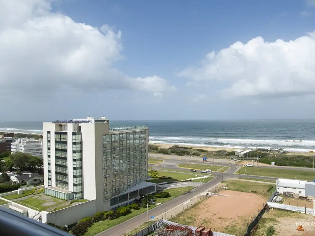 Precioso departamento de 2 dormitorios con vista al mar, Punta del este