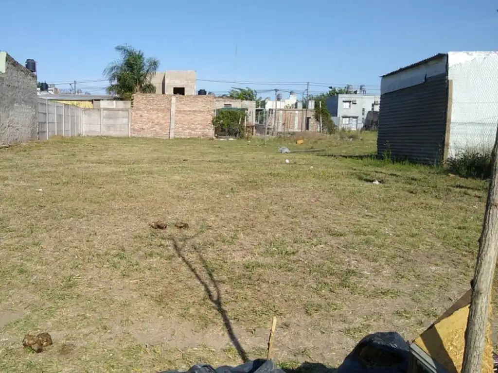 Hermoso lote sobre av. italia se vende!