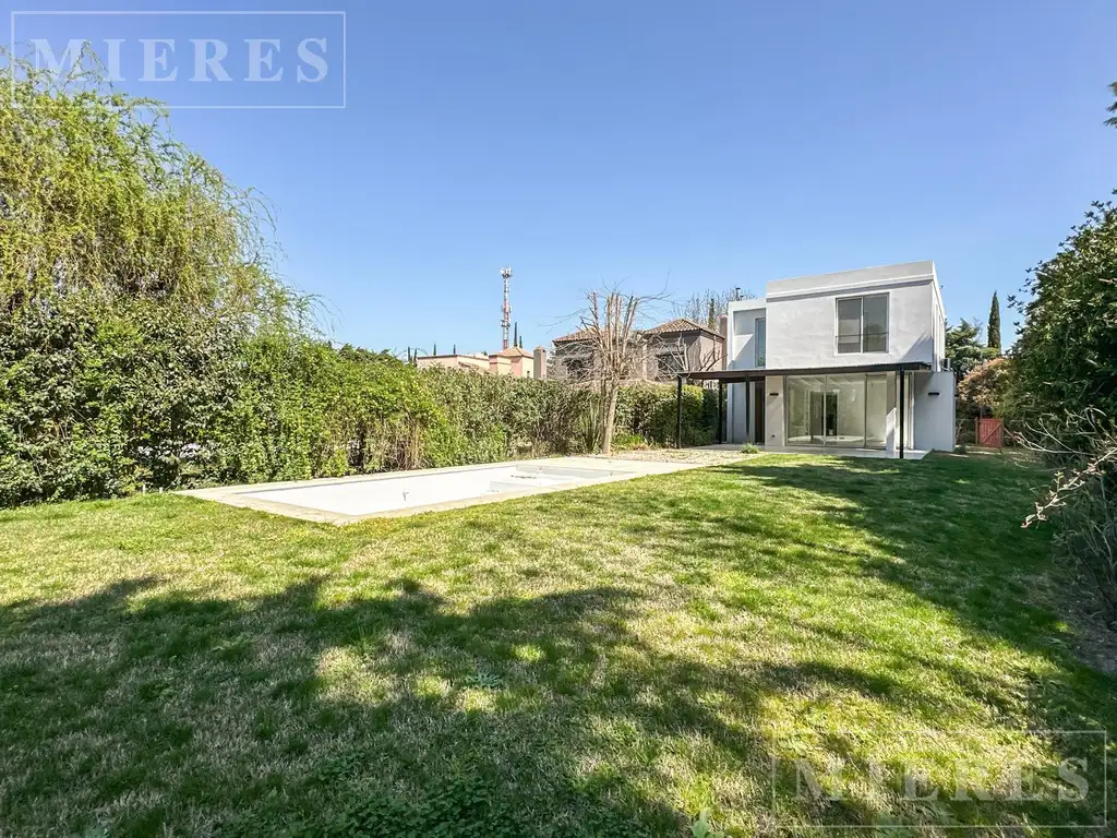 Casa en venta en Santa María de los Olivos